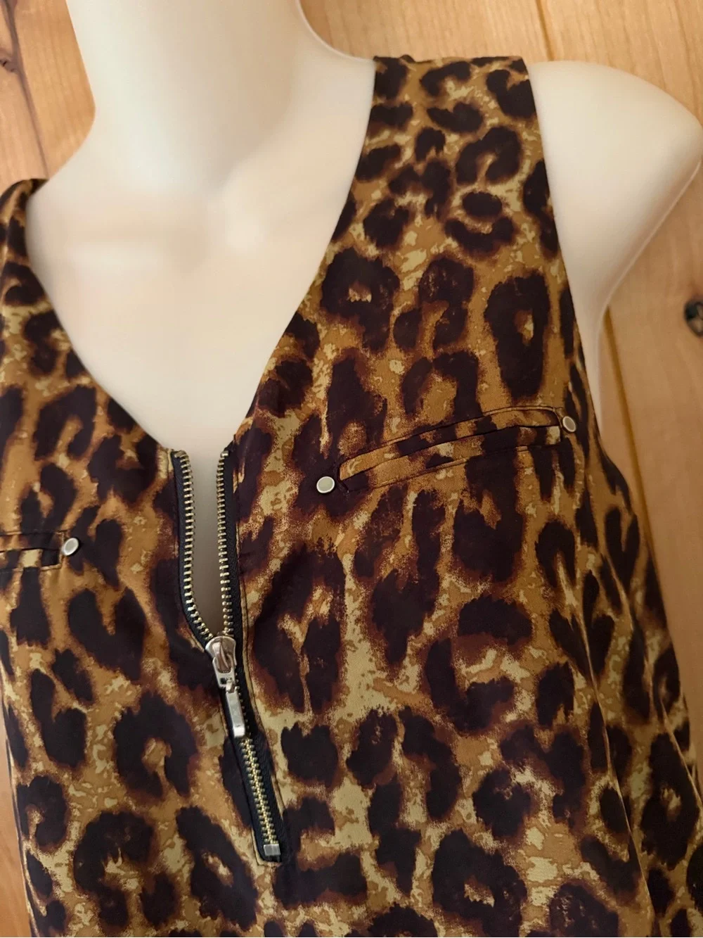 Active USA Leopard Print Zip Front Sleeveless Blouse Top Y2K Safari Glam M
